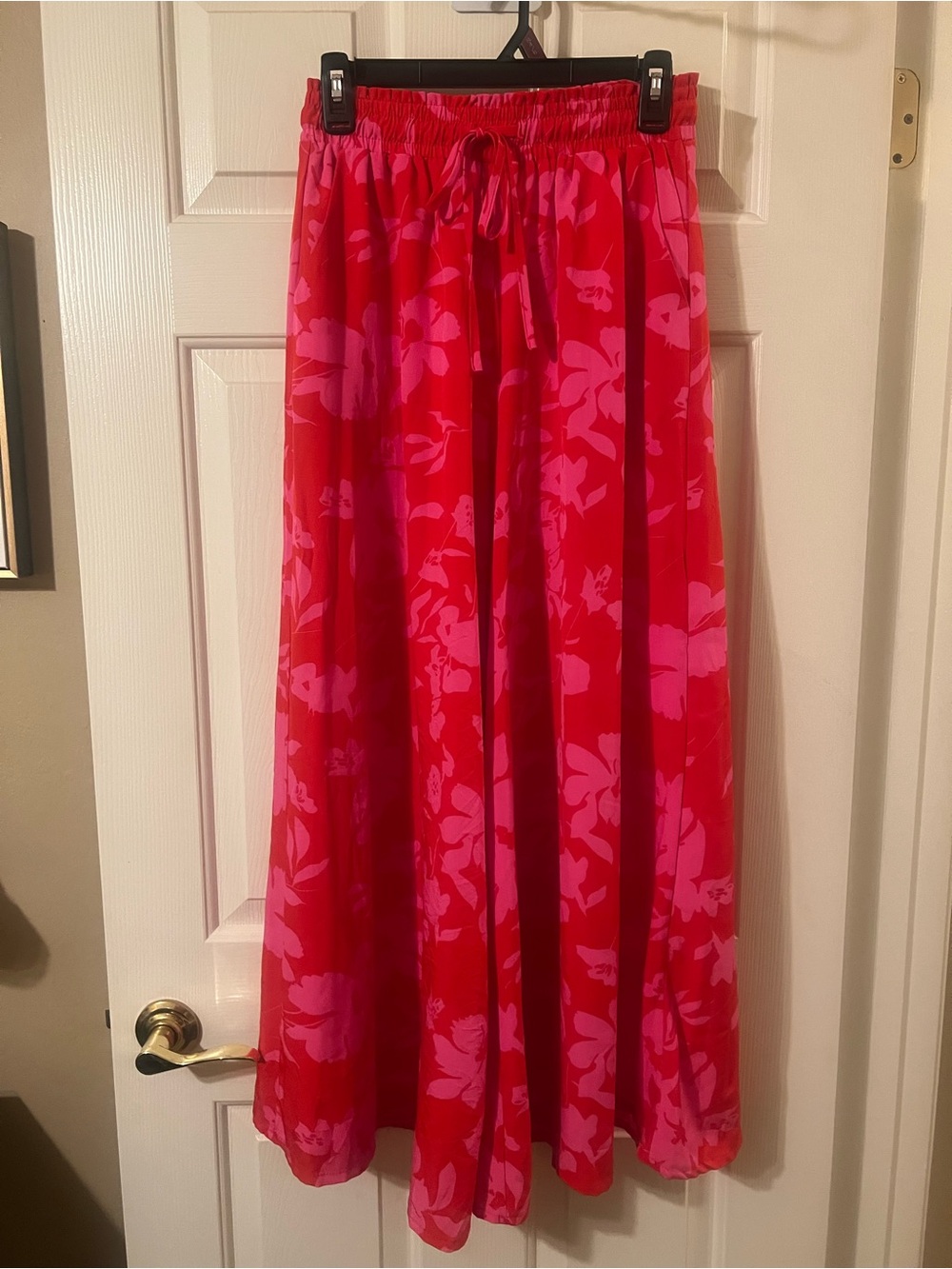 NWOT Red and Pink Floral High Waisted Wide Leg Boho Flowy Palazzo Pants Sz Small - Picture 7 of 12